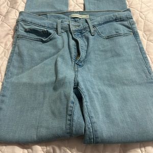 Levi’s shaping skinny denim jeans